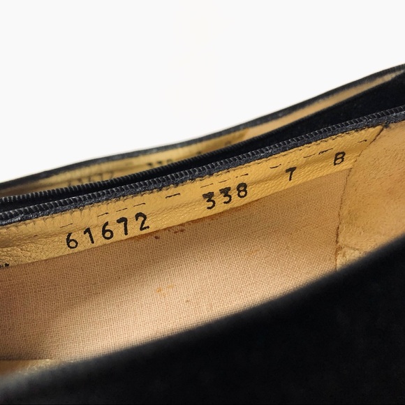 Salvatore Ferragamo | Black Satin Vara Pump - Picture 8 of 10